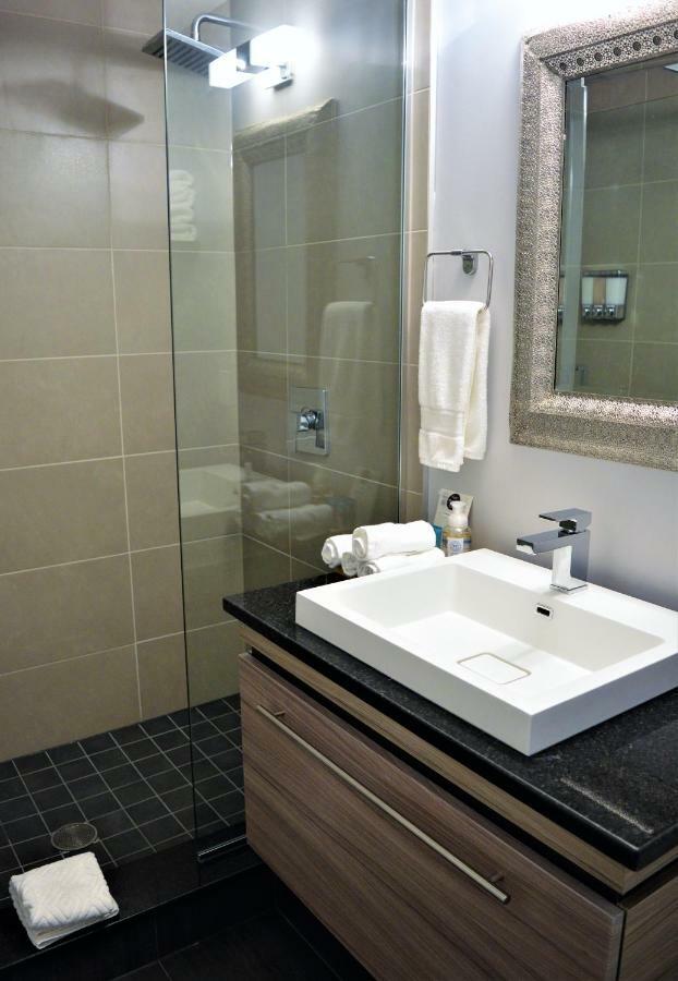 Simply Luxury Stays Ottawa Esterno foto