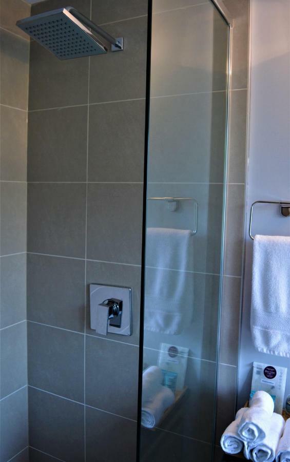 Simply Luxury Stays Ottawa Esterno foto